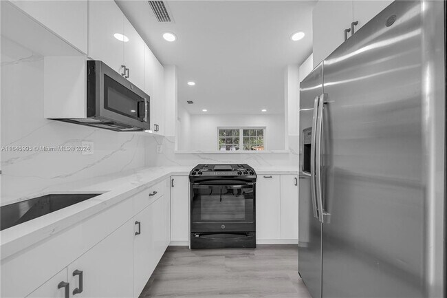Building Photo - 6351 NW 38th Terrace