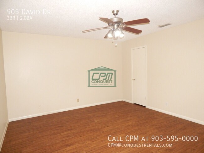 Building Photo - 905 David Dr
