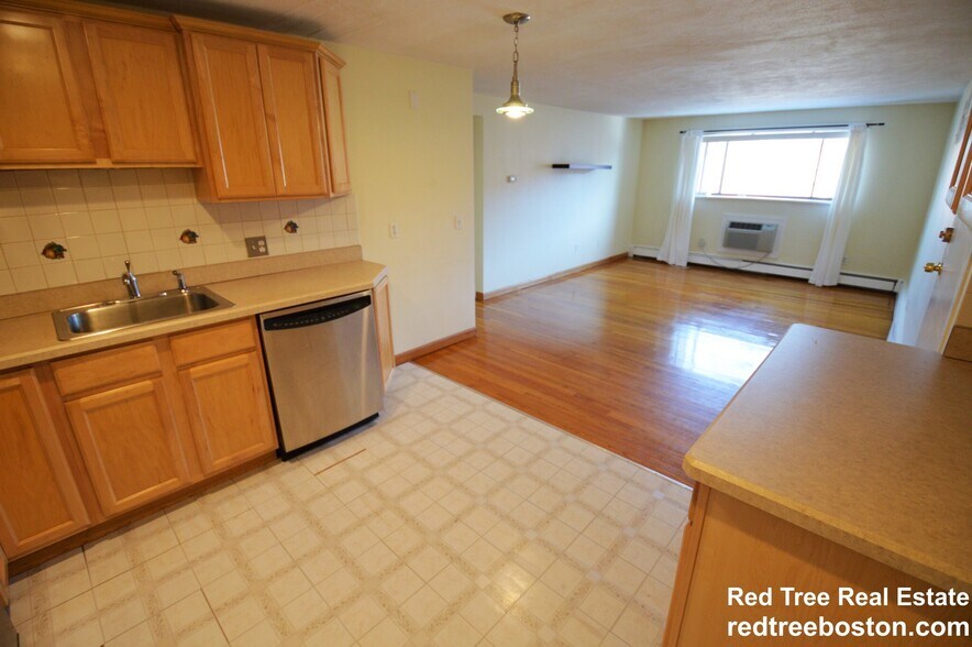 Primary Photo - 12 Riverside St