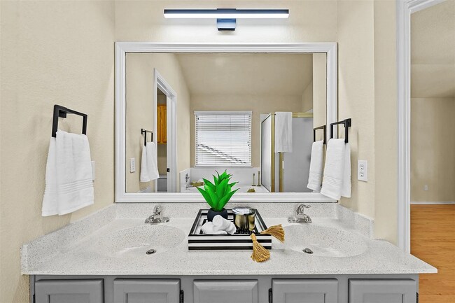 Building Photo - 3528 Ruby Red Dr
