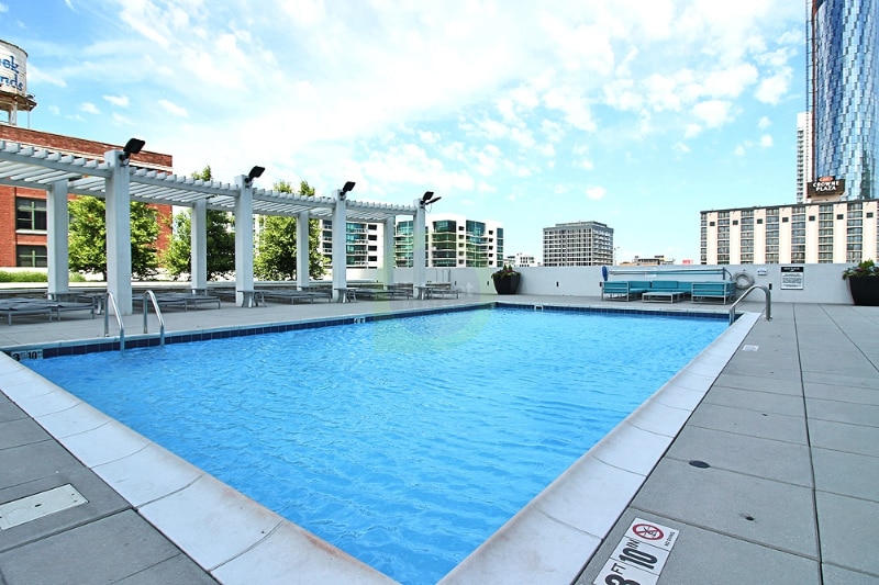 Building Photo - 750 W Adams St