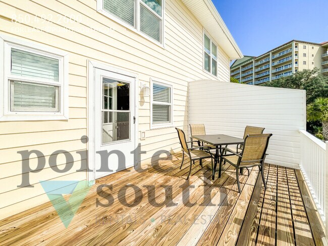 Building Photo - 13948 River Rd