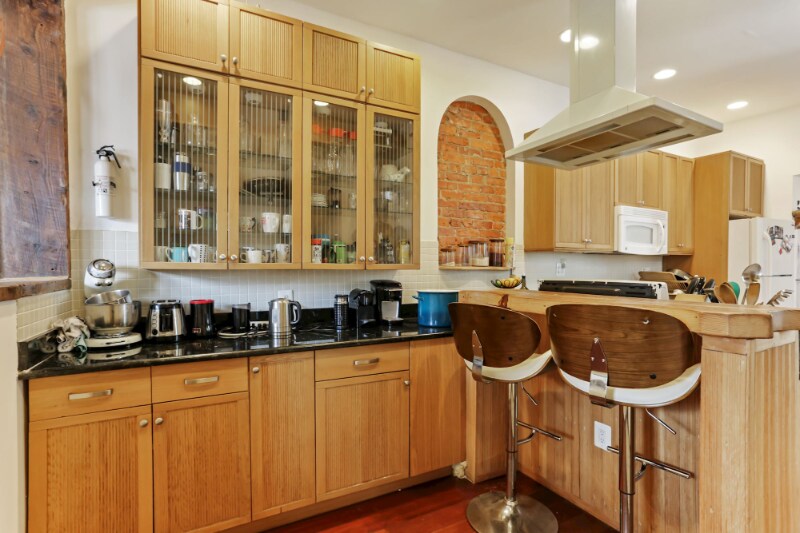 Building Photo - 1116 Monroe St NW