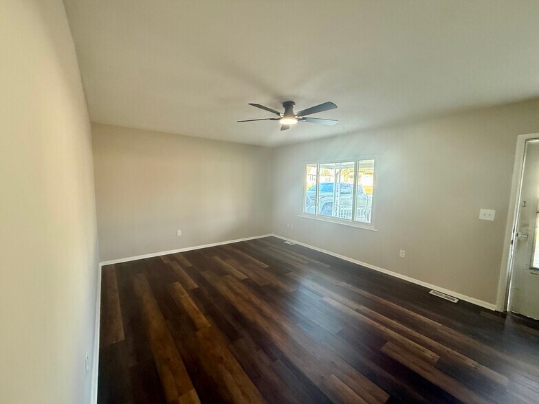 Building Photo - 4161 Grayfriars Ln