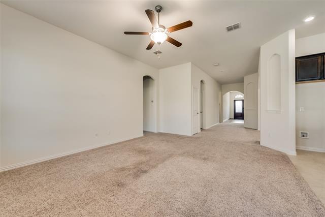 Building Photo - 828 Skytop Dr