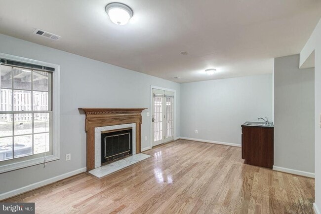 Building Photo - 2106 Patty Ln