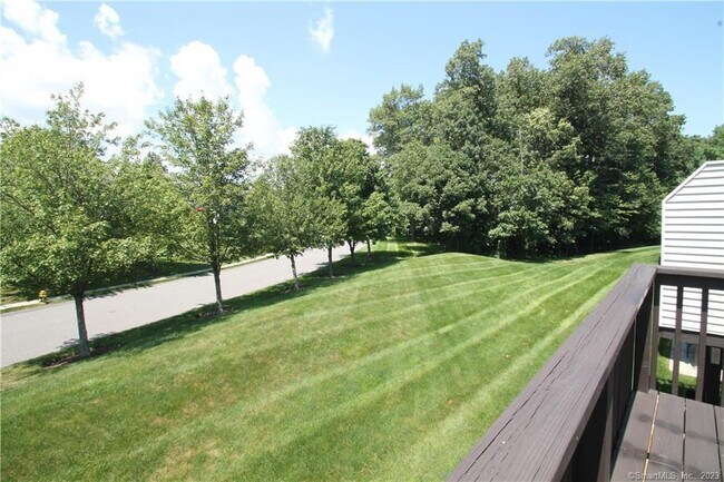 Building Photo - 1001 Cypress Dr