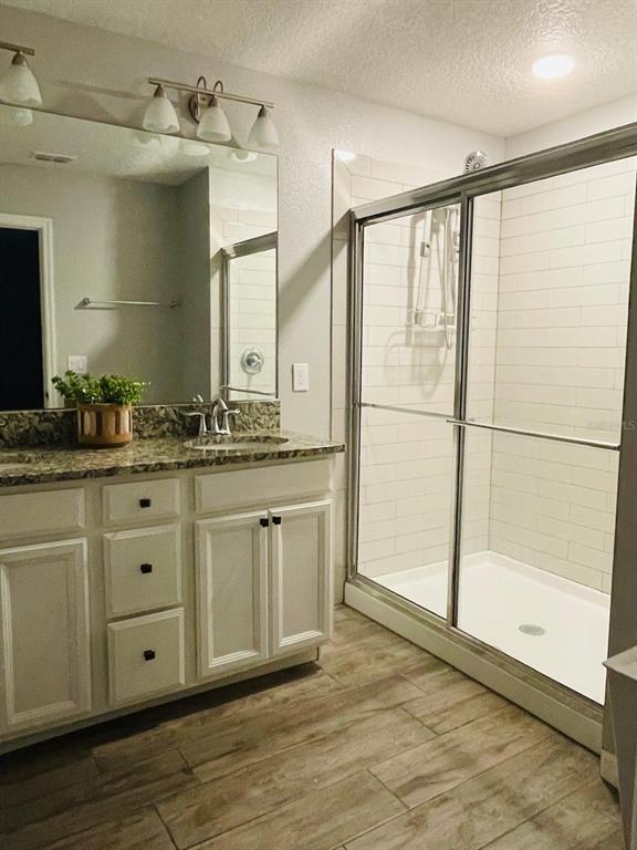 Building Photo - 1301 Flowing Tide Dr