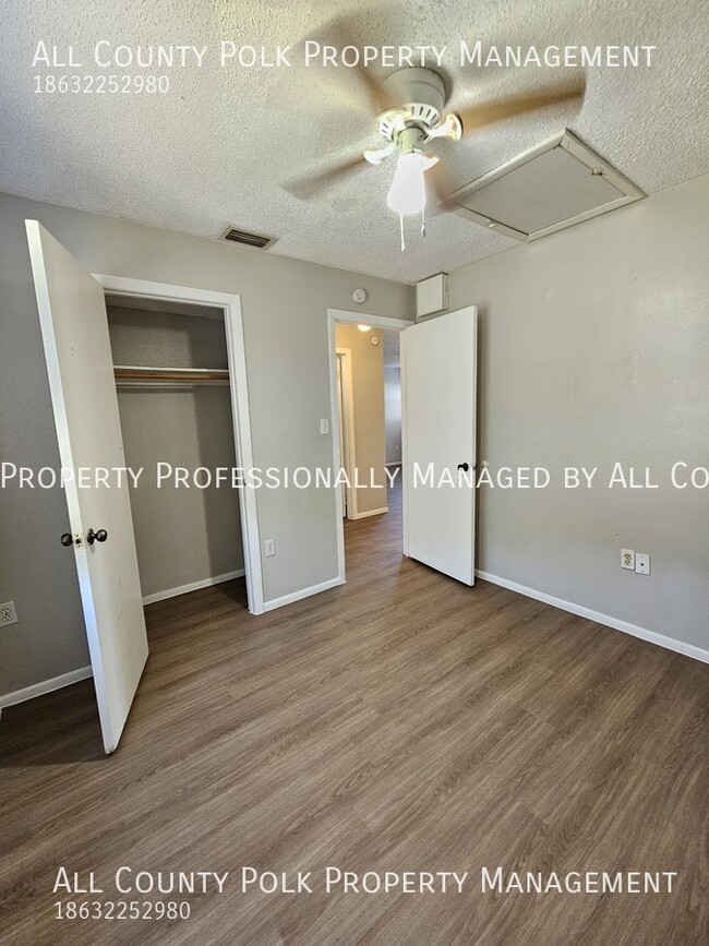 Building Photo - 1122 Mercury Dr W