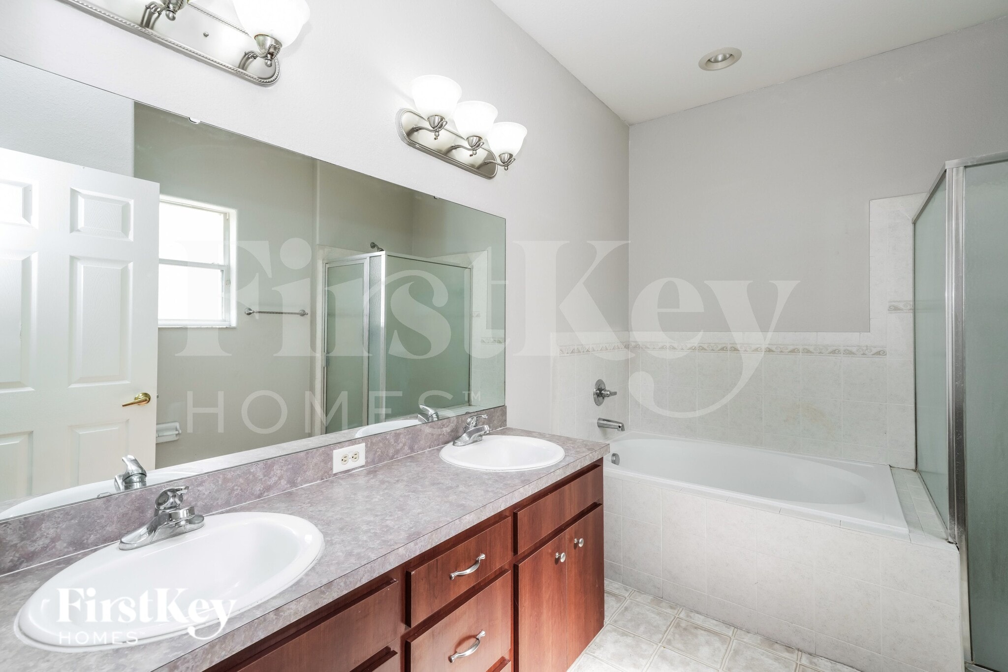 Building Photo - 3261 Pebblebrooke Blvd