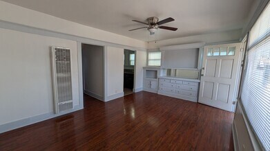 Building Photo - Spacious 1 Bedroom in Long Beach !!!