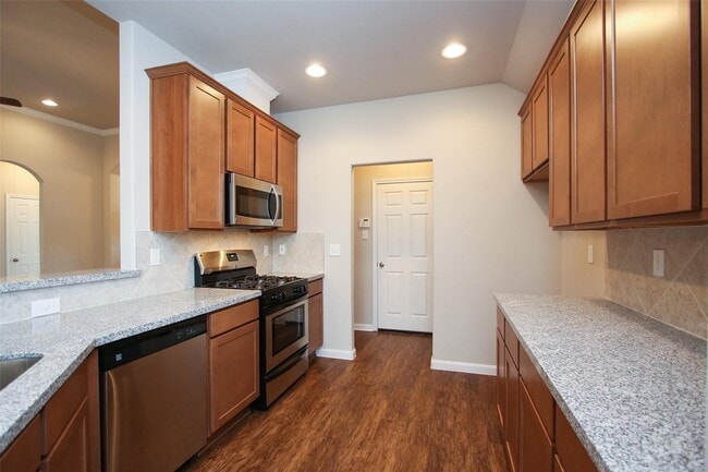 Building Photo - 8005 Woodward St