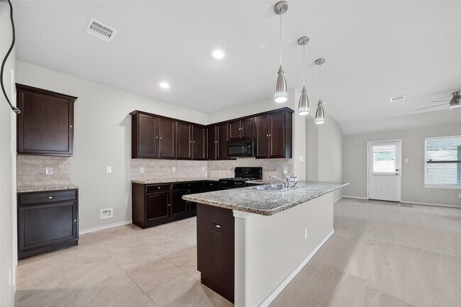 Building Photo - 17711 Rose Summit Ln