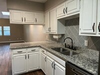 Building Photo - 1112 Kathy Ln