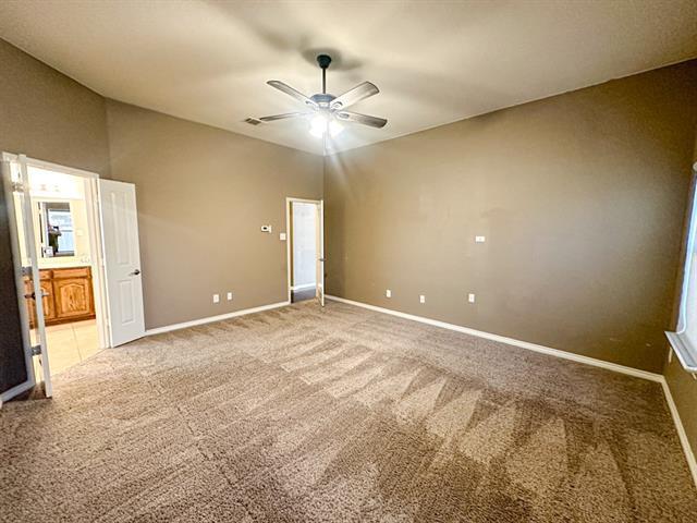 Building Photo - 1715 Nestledown Dr