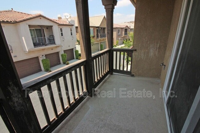 Building Photo - 28440 Mirabelle Ln