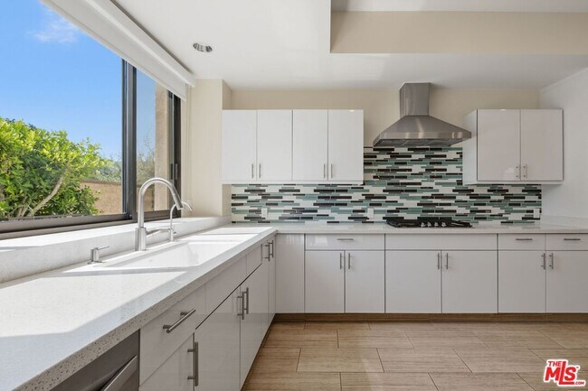 Building Photo - 2408 Venus Dr