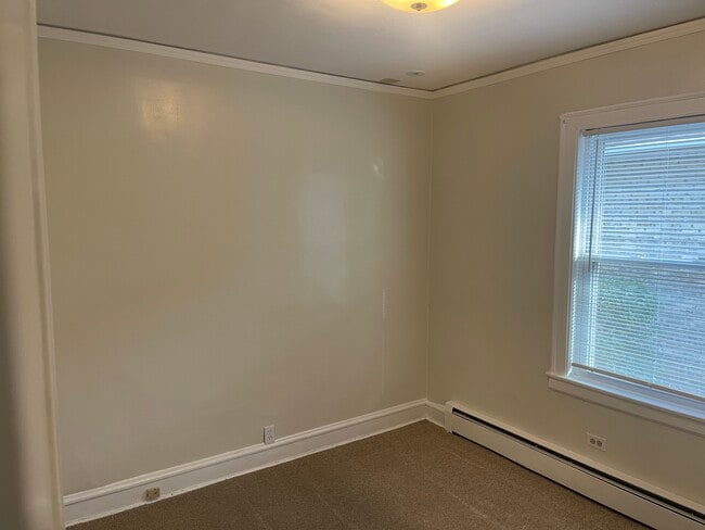 Building Photo - 1428 Fowler Ave