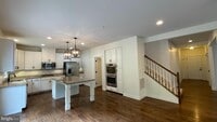 Building Photo - 2309 Harmsworth Dr