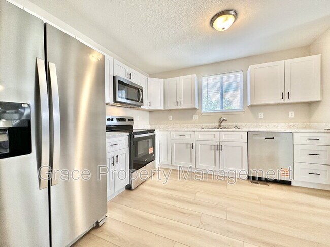 Building Photo - 3451 W 65th Ave