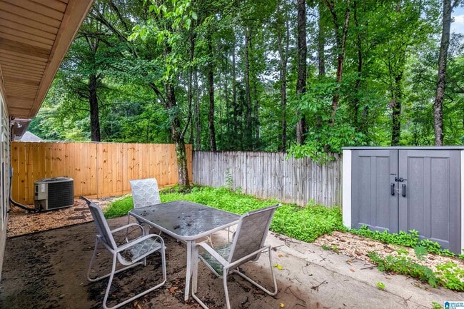 Building Photo - 5317 Cottage Cir