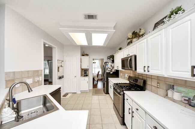 Building Photo - 3715 Hawkins Ct