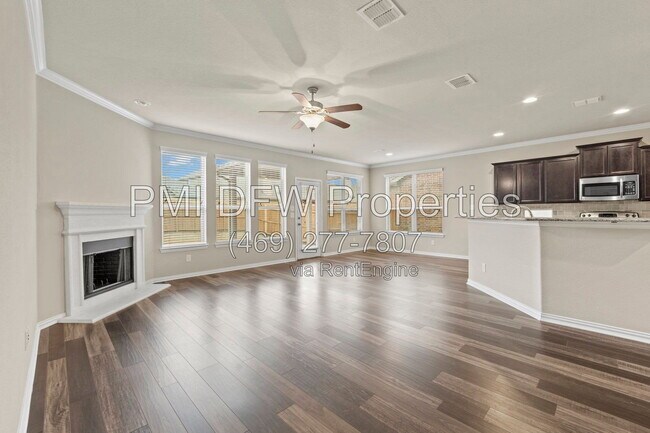 Building Photo - 1624 Medina Ln