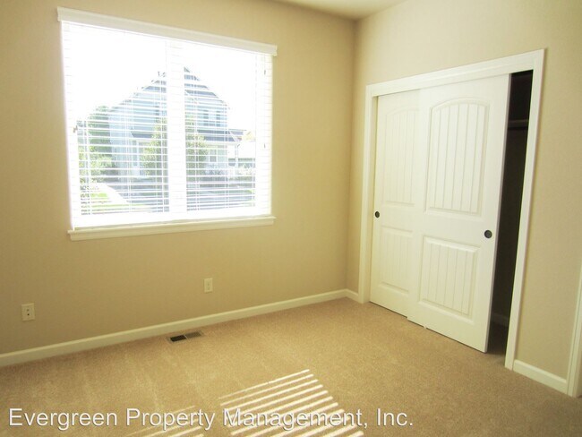Building Photo - 3 br, 2.5 bath House - 2286 Trestle Rd