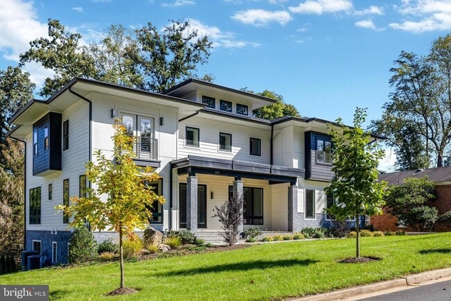 Building Photo - 6226 Kellogg Dr