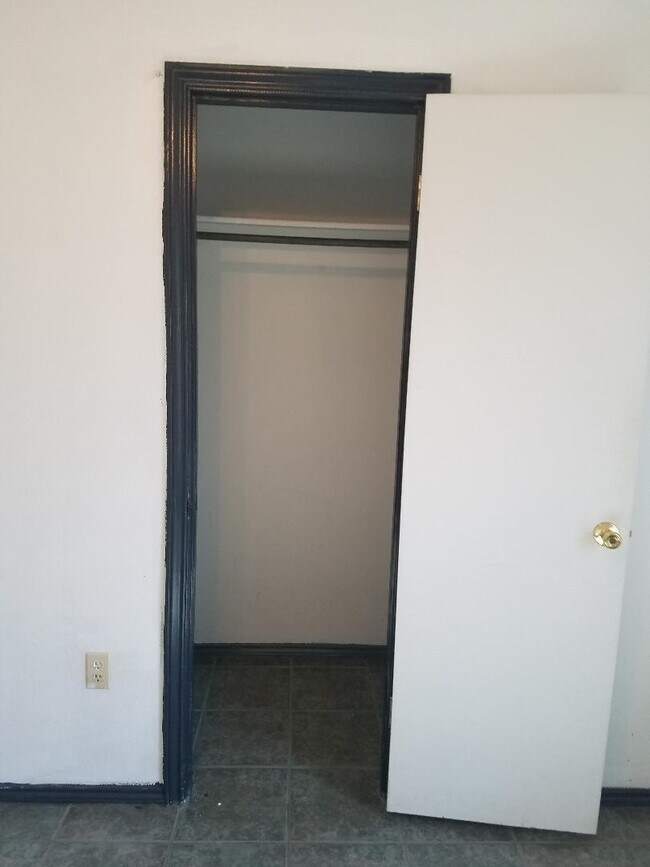 Building Photo - 4303 Revolution Rd