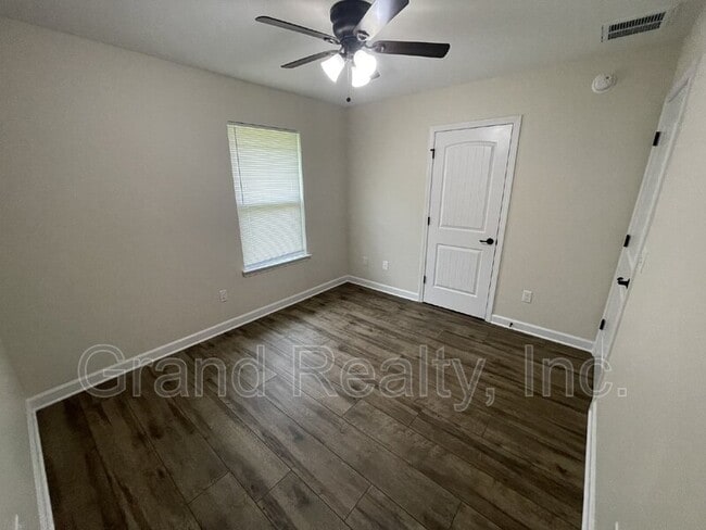 Building Photo - 4019 Brittany Ln