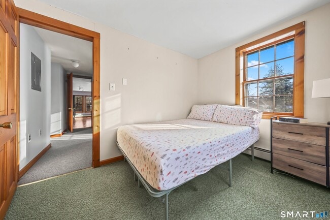 Building Photo - 62 Church St