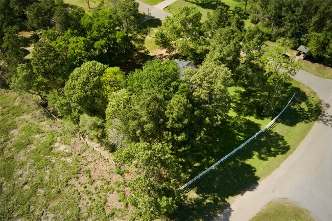 Building Photo - 25401 Hunting Trail