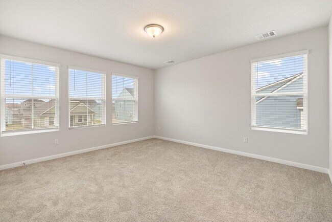 Building Photo - 303 Elm Br Trl
