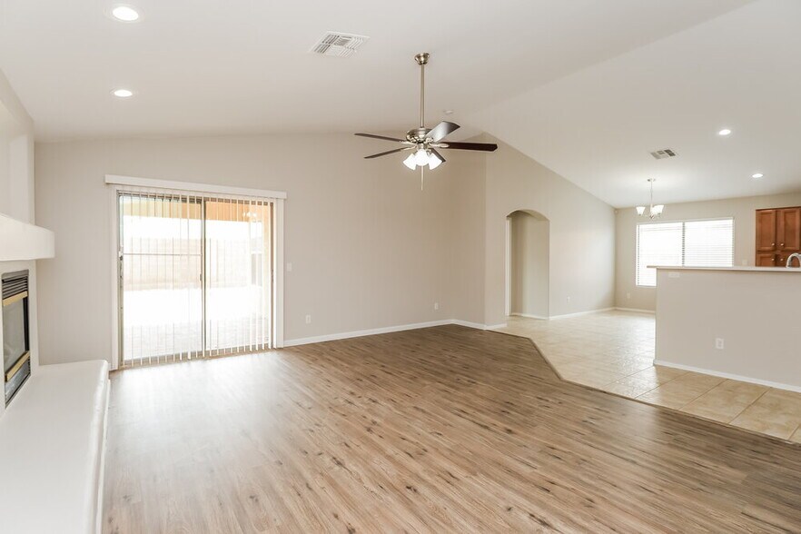 Building Photo - 35515 N Belgian Blue Ct
