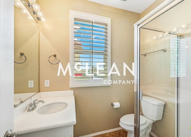 Building Photo - 55+ living in the desirable Four Seasons community!