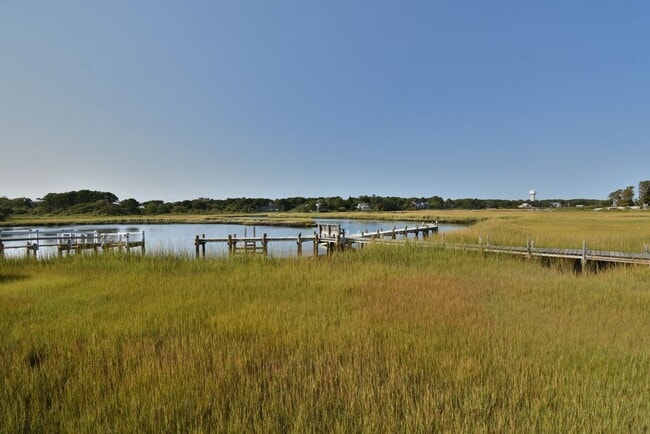 Building Photo - 12 Lower County Rd