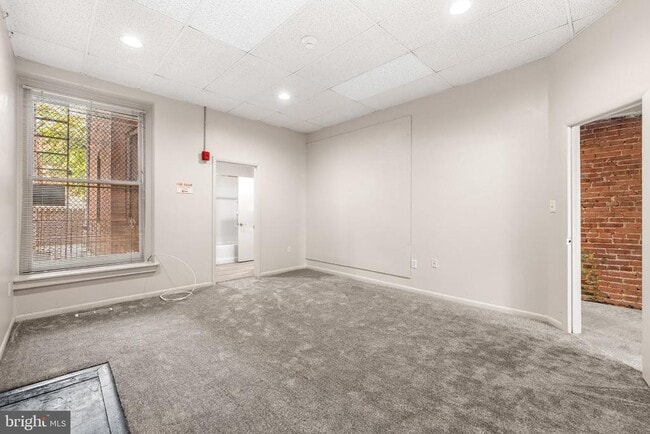 Building Photo - 1502 W Mt Royal Ave