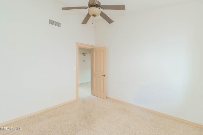 Building Photo - 5349 Jose Duran Ln