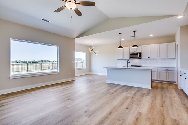 Building Photo - Trails End- Single Family