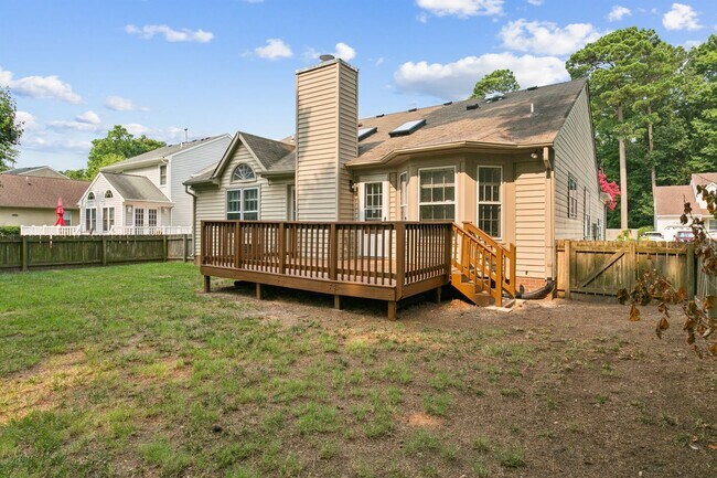 Building Photo - 903 Belvoir Cir