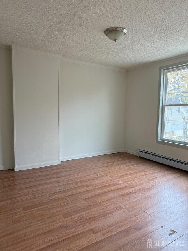 Building Photo - 400 High St