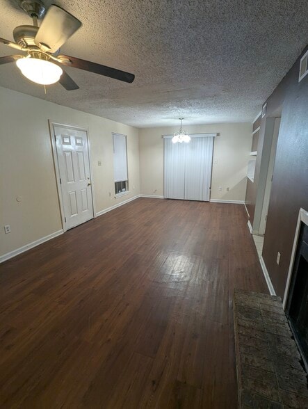 Living Room - 16643 Missionary Ridge Ct