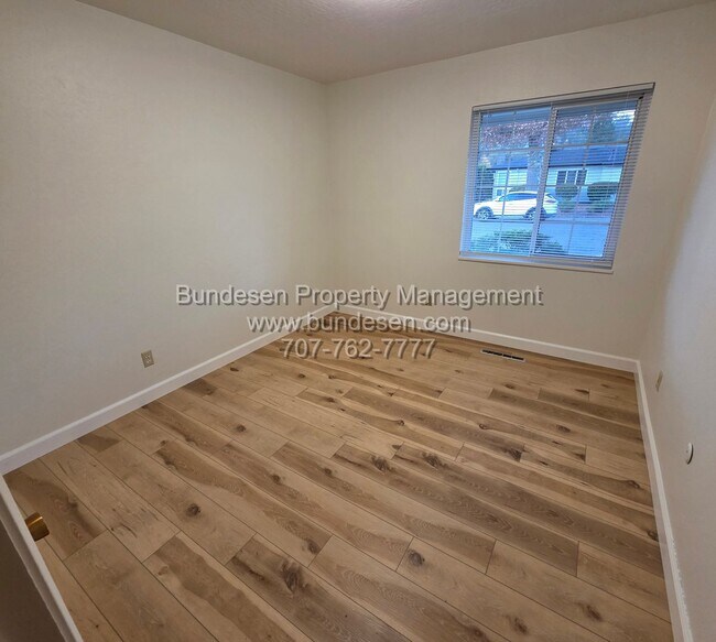 Building Photo - Beautifully updated 2015 Sq. Ft. Ranch-Style Home featuring 4BD/3BA| Brush Creek, Santa Rosa