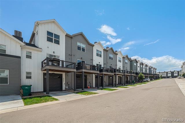 Building Photo - 3435 W 63rd Ave