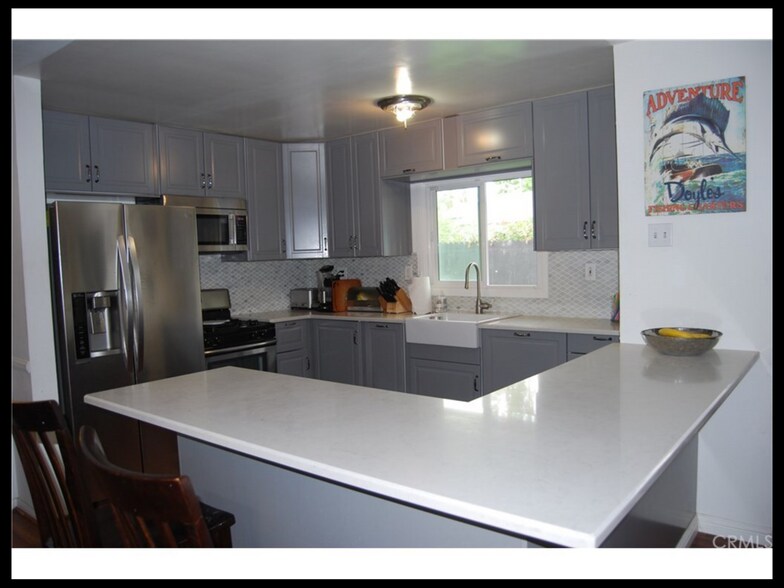 Kitchen - 184 E 19th St