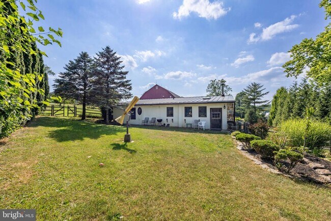 Building Photo - 138 Moore Rd
