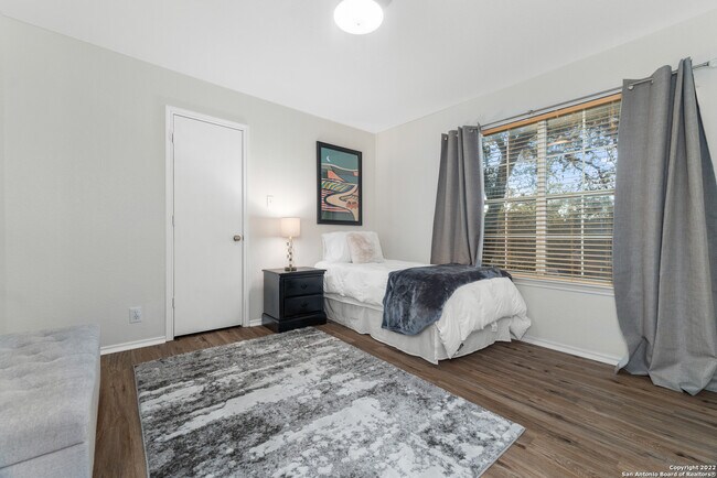 Building Photo - 10646 Manor Creek