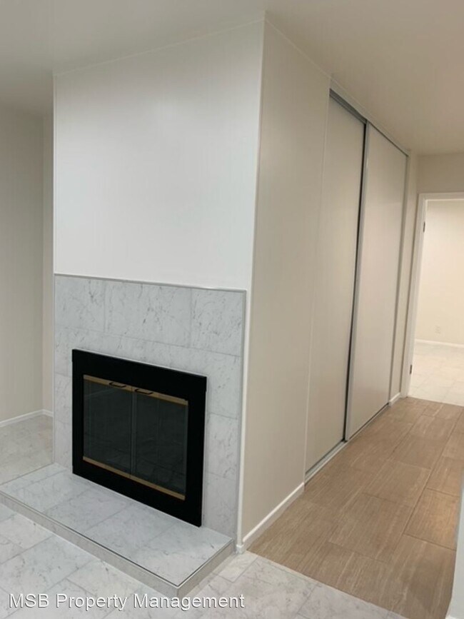 Building Photo - 1 br, 1 bath House - 375 Camelback Road, U...