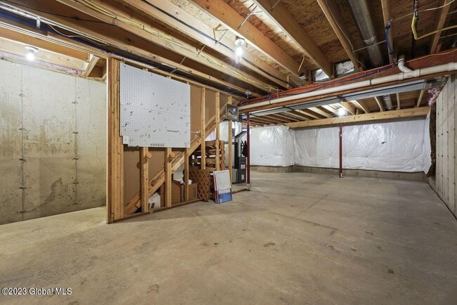 Building Photo - 25B Pointe W Dr